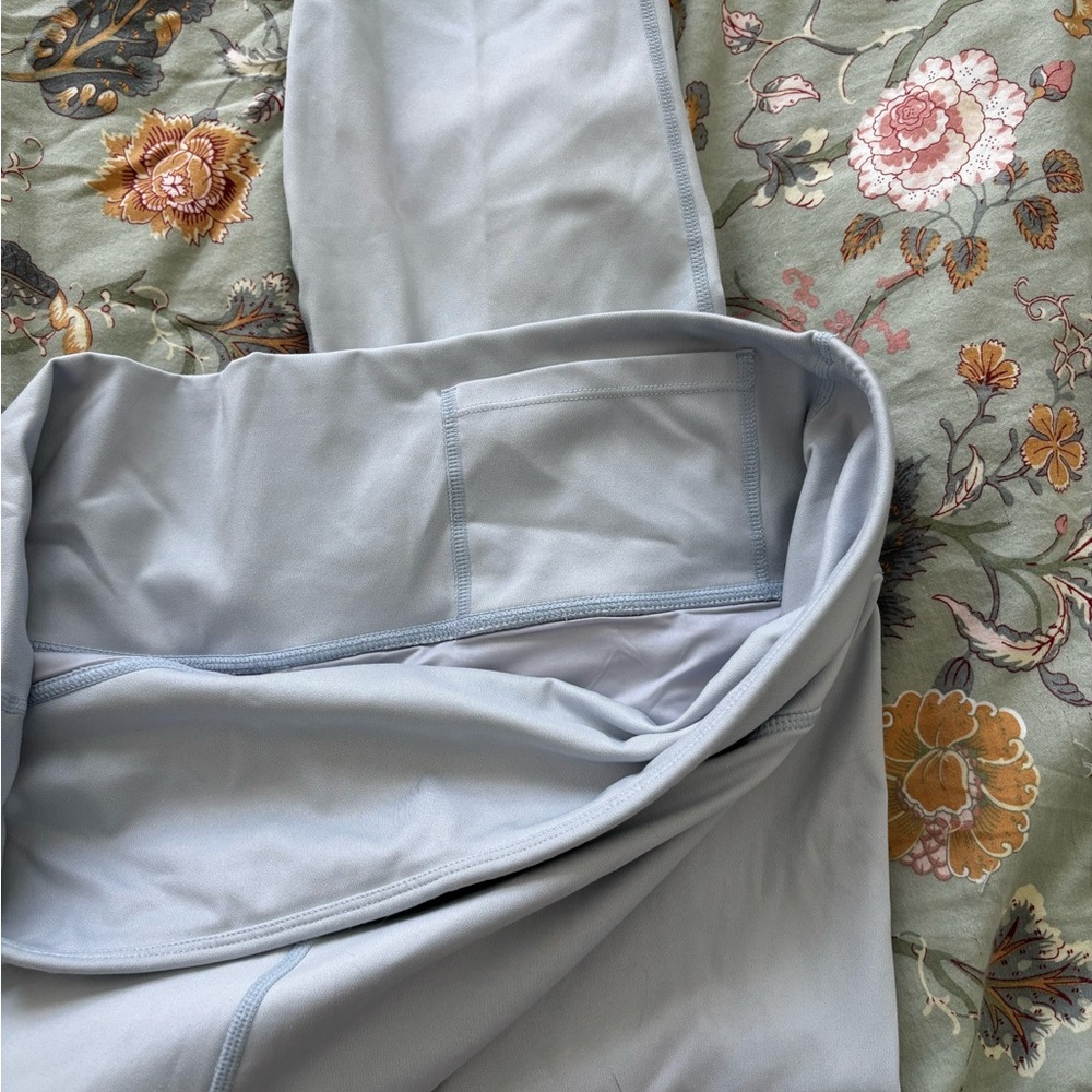 Fabletics | PureLuxe High-Waisted Iridescent 7/8 Legging - Picture 5 of 6